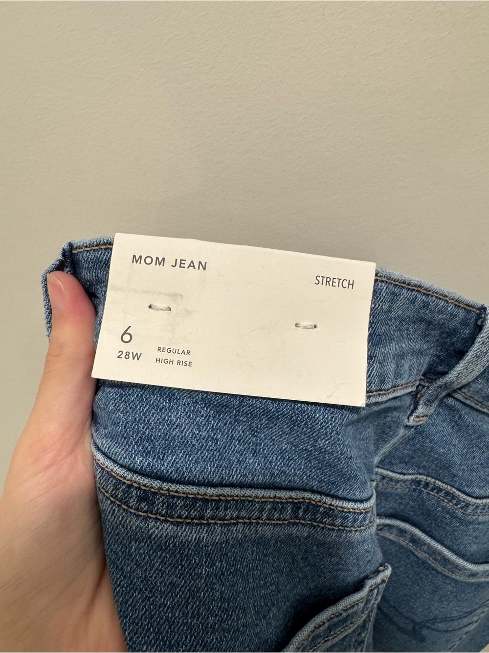 American Eagle Stretch Mom Jean Classic Blue High Rise Jeans Size 6 - Picture 7 of 10